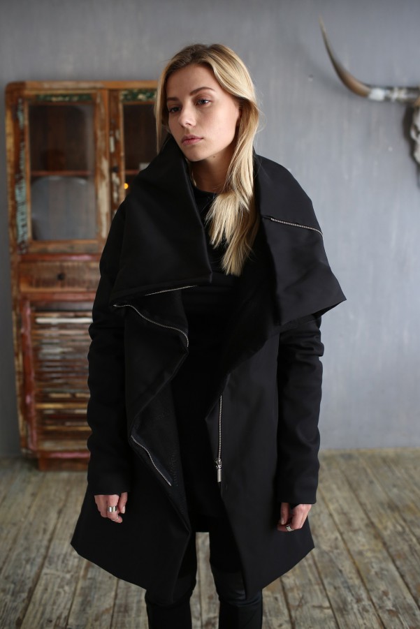 Coat Wrap Black