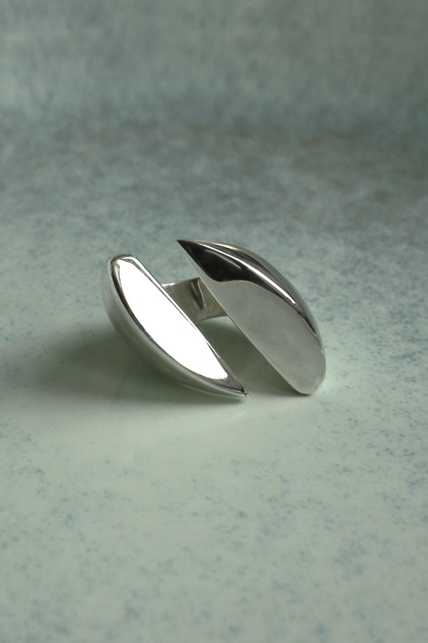 Кольцо из серебра Auril