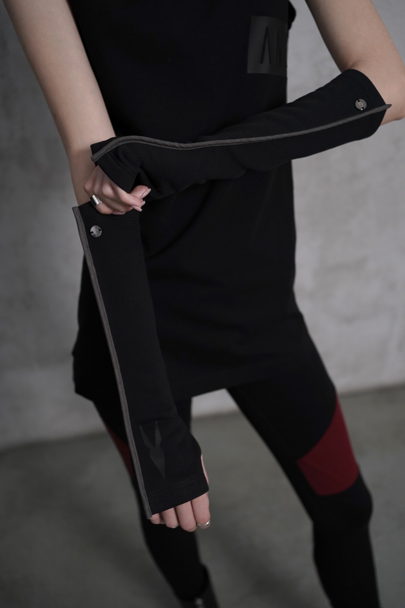 Перчатки Warm Up Dark Matte Logo