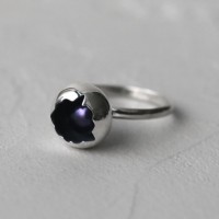 Серебряное кольцо с тёмным жемчугом Concave
