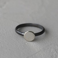Серебряное кольцо с чернением Plato