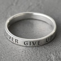 Серебряное кольцо Never Give Up