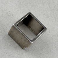 Серебряное кольцо